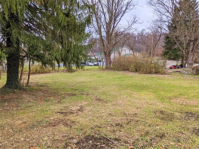 107-108 Leachman St, Unity  Township, PA 15693 - photo 3