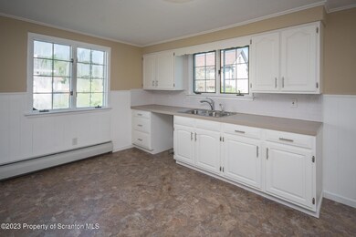 222 Depew Ave, Mayfield, PA 18433 - photo 7