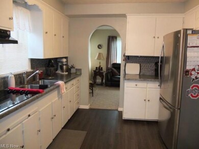 1211 18th St NE, Canton, OH 44705 - photo 4