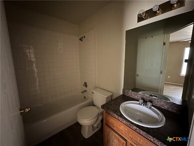 1010 Lansberry Ct unit D, Killeen, TX 76549 - photo 4