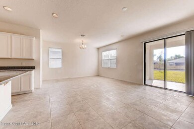Belfort A-small-003-4-Living Room-666x44