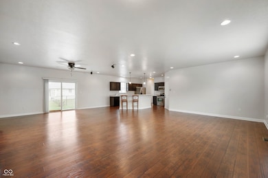 5026 W Stonehaven Ln, New Palestine, IN 46163 - photo 4