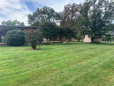 900 Dow Dr, Shelbyville, TN 37160 - photo 5