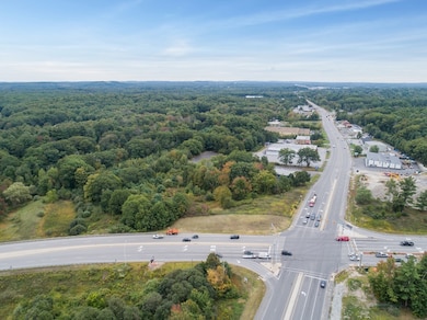 24 Rockingham Rd, Windham, NH 03087 - photo 3