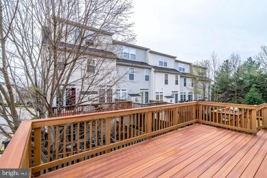 9143 Silvershadow Ct, Lorton, VA 22079 - photo 4