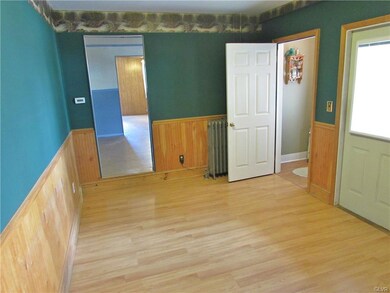 726 W Berwick St, Easton, PA 18042 - photo 6