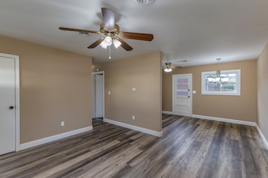 Livingroom to kitchen