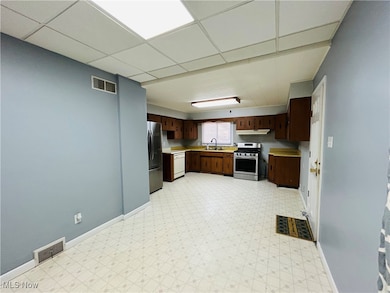 1329 East St, Follansbee, WV 26037 - photo 6