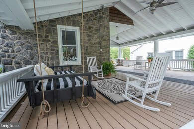 128 Poplar Ave, Wayne, PA 19087 - photo 3