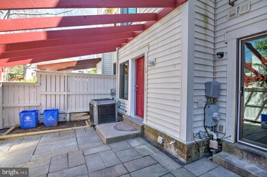 2 Lea Pond Ct, Montgomery Village, MD 20886 - photo 4