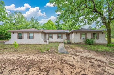 1-web-or-mls-5704-kervin-rd