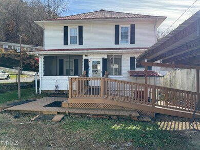 301 Roberts St, Appalachia, VA 24216 - photo 6