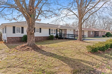 114 W Mcconnell St, Nixa, MO 65714 - photo 2
