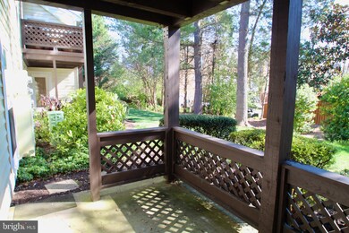 10060 Oakton Terrace Rd, Oakton, VA 22124 - photo 3