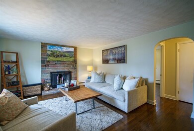 17 Kerry Craig Cir, Northborough, MA 01532 - photo 4