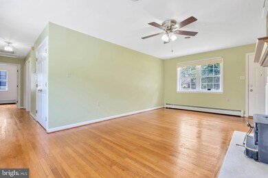 9338 Dubarry Ave, Lanham, MD 20706 - photo 7