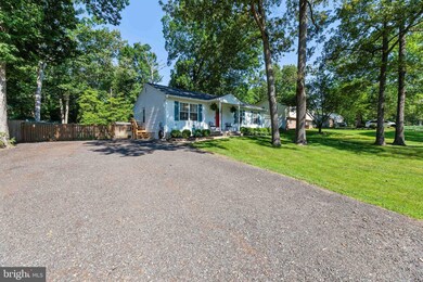 26133 Cresent Ln, Mechanicsville, MD 20659 - photo 2