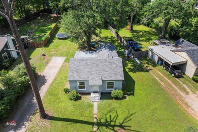 423 Turkey Creek Dr, Kilgore, TX 75662 - photo 2