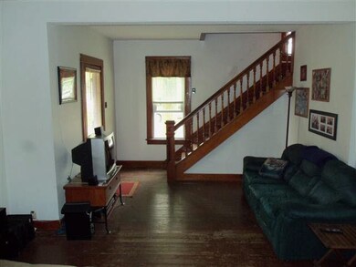221 S Indiana Ave, Auburn, IN 46706 - photo 2