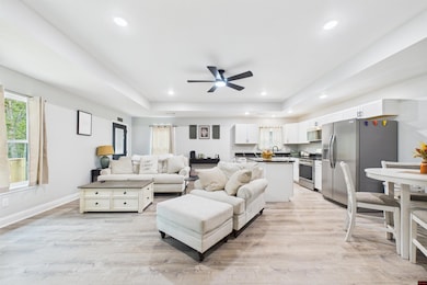 1413 Hobbs Ct, Mountain Home, AR 72653 - photo 6