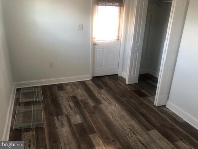 135 Bridgeboro St unit REAR, Riverside, NJ 08075 - photo 3