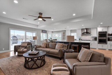 102 Blackfoot Trail, Gainesville, TX 76240 - photo 3