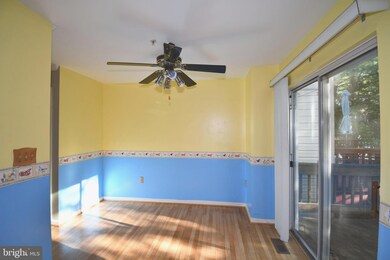 4924 Lockard Dr, Owings Mills, MD 21117 - photo 7