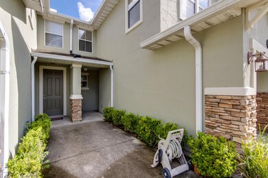 8857 Grassy Bluff Dr, Jacksonville, FL 32216 - photo 4