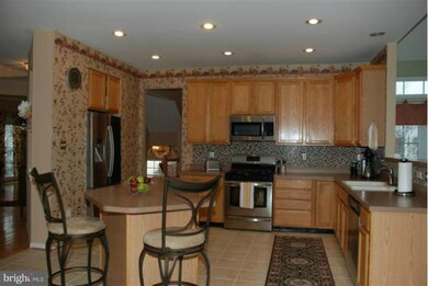 113 Phoenix Ct, Walkersville, MD 21793 - photo 2