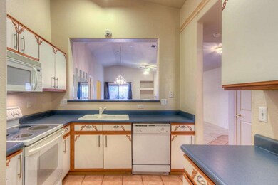 Kitchen (4)