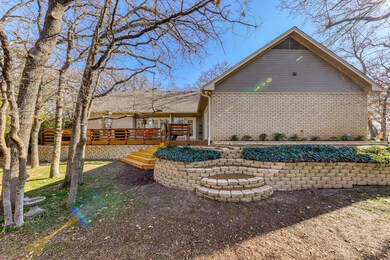 977 Lake Dr, Weatherford, TX 76085 - photo 4