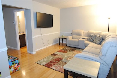 19 Stanstead Place unit U334, Nashua, NH 03063 - photo 2