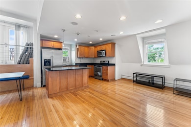 103 Doyle Ave unit 3, Providence, RI 02906 - photo 5