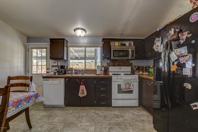 007_Kitchen