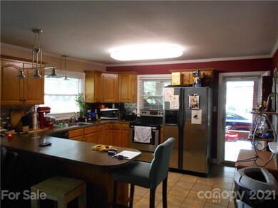 4118 Wilkesboro Hwy unit 7, Statesville, NC 28625 - photo 7