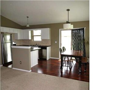 Kitchen/dining area