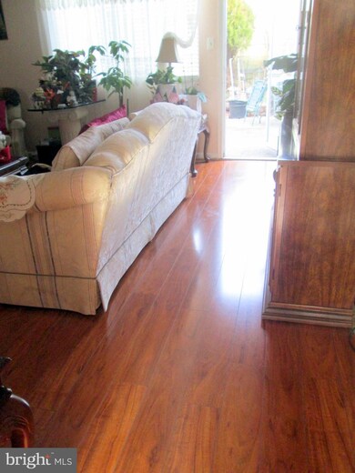 37 Leatherwood Ct, Burtonsville, MD 20866 - photo 4