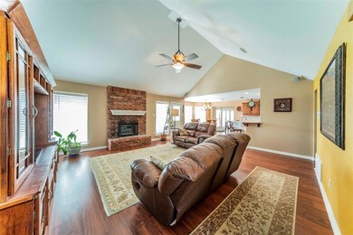 171 Meadow Brook Ct, Springtown, TX 76082 - photo 2