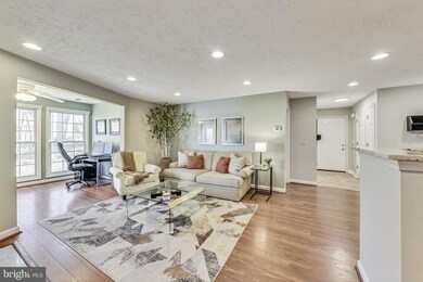 12006 Ridge Knoll Dr unit 501B, Fairfax, VA 22033 - photo 5