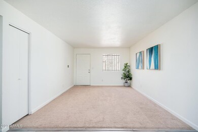 441 E Hidalgo Ave - 06