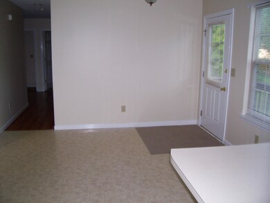 501 N North Powell Ave Ave, Berea, KY 40403 - photo 4