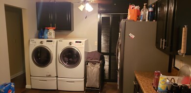 1952 Burch Ave