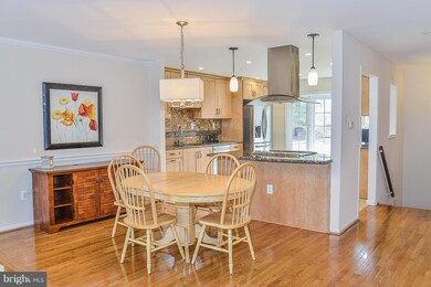 7753 Jewelweed Ct, Springfield, VA 22152 - photo 6