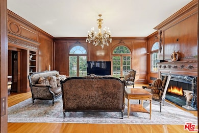 455 Lorraine Blvd, Los Angeles, CA 90020 - photo 5