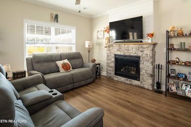 JBP_Fortenberry121_2400px-11