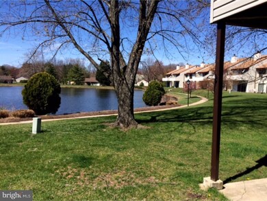 21A E Daisy Ln unit A, Mount Laurel, NJ 08054 - photo 2