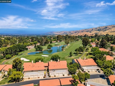 8366 Riesling Way, San Jose, CA 95135 - photo 2