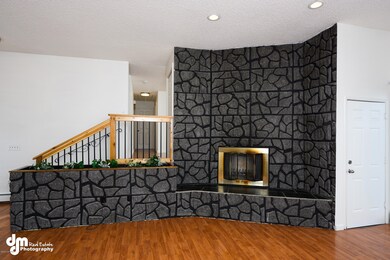 Living Room Unit B DSC_8961