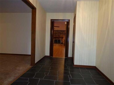 305 Colonial Club Dr, New Orleans, LA 70123 - photo 2