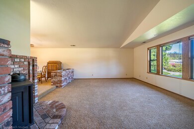 2891 Amethyst Way-5